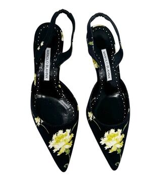 Manolo Blahnik Carolyne 50 Floral Slingback Pumps Black Yellow